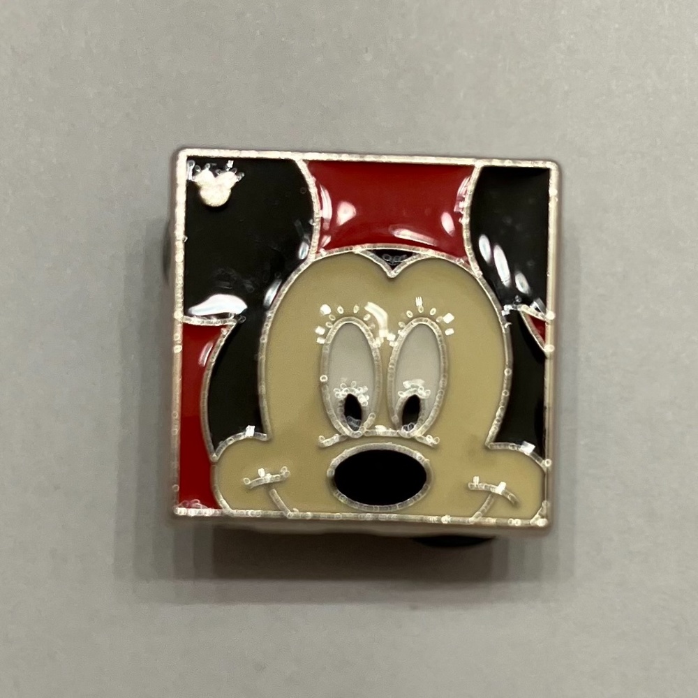 Collectible Genuine Disney Trading Pin, Mickey Mouse Face/Head